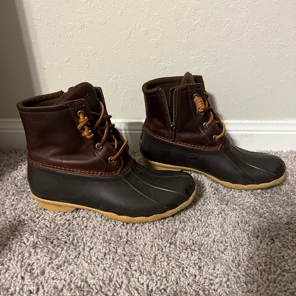 Sperry Shoes - Sperry Salt Water Duck Boots, Size 6.5